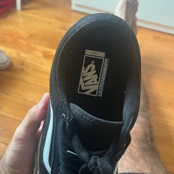 BRAND NEW VANS PRO - Picture 4 of 7